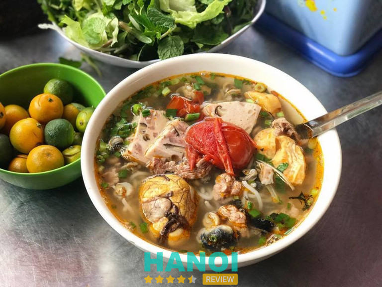 Bún ốc Hàng Khoai ở Hà Nội